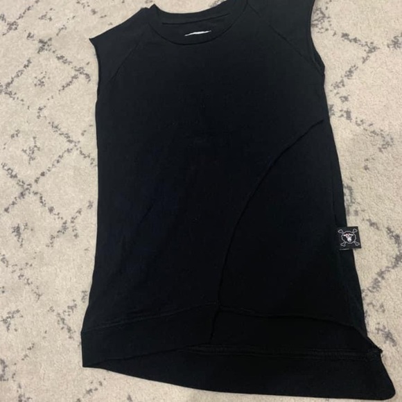 Nununu Split Front Tank Top Sleeveless Cutoff Shirt - Picture 2 of 2